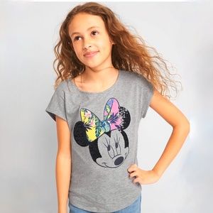 Gap girls soft gray shirt with Minnie print